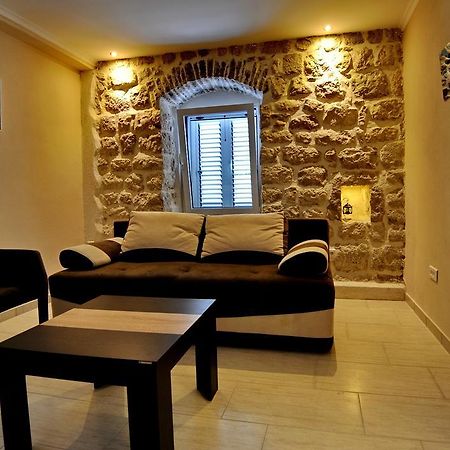 Apartments Ave R Kotor Room photo