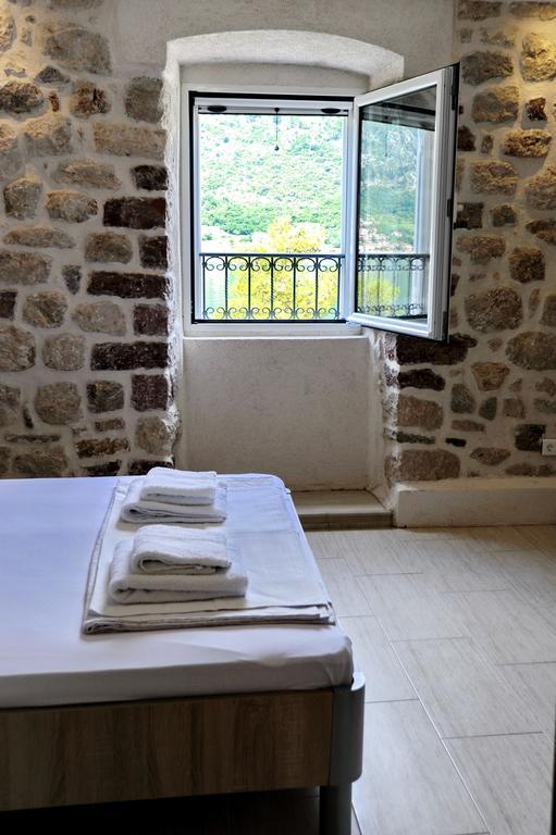 Apartments Ave R Kotor Room photo