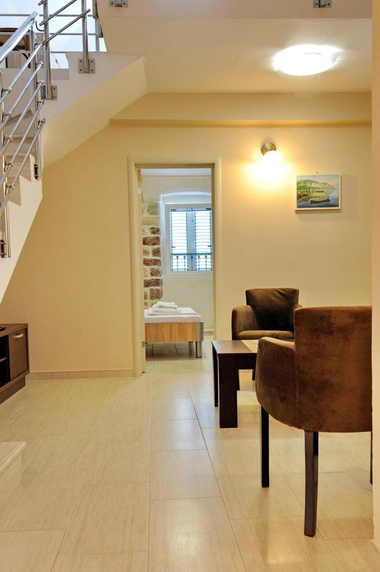 Apartments Ave R Kotor Exterior photo